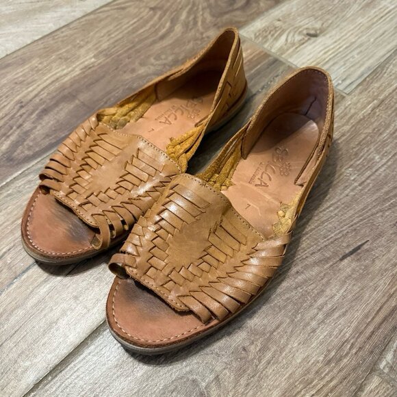 Sbicca Jared Huarache Sandals from Free People - Picture 2 of 5